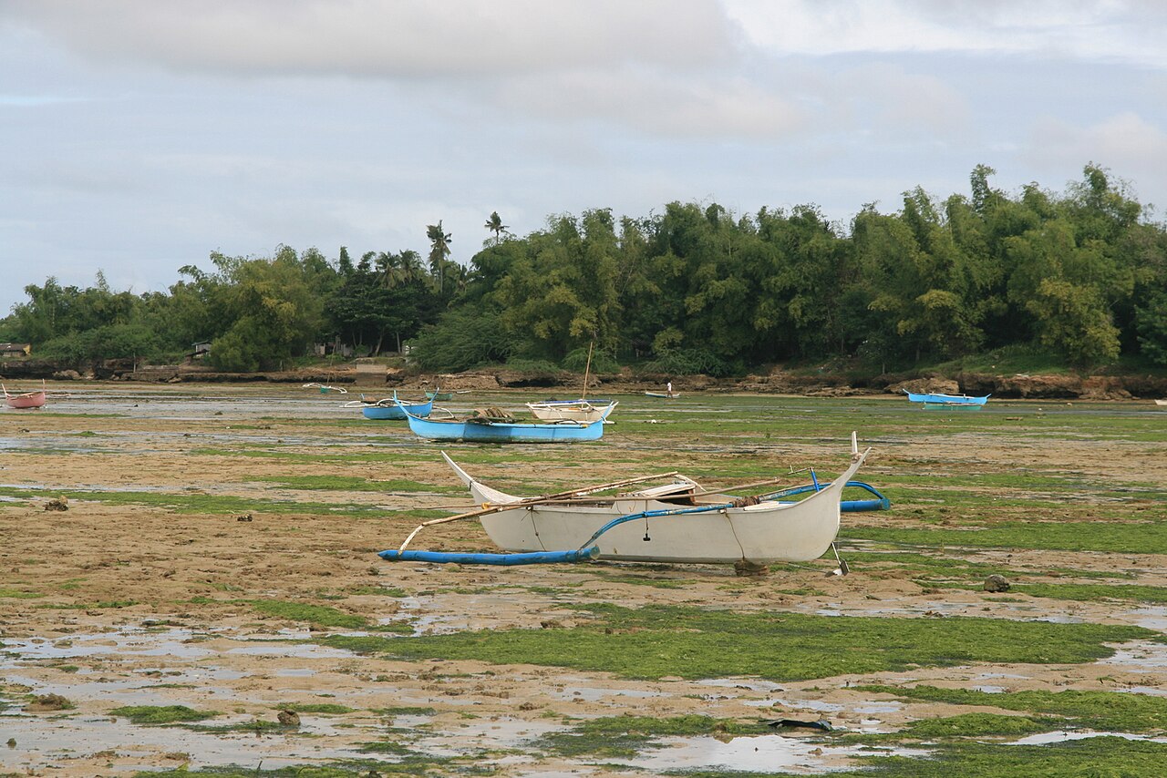반타얀 섬 해안 풍경