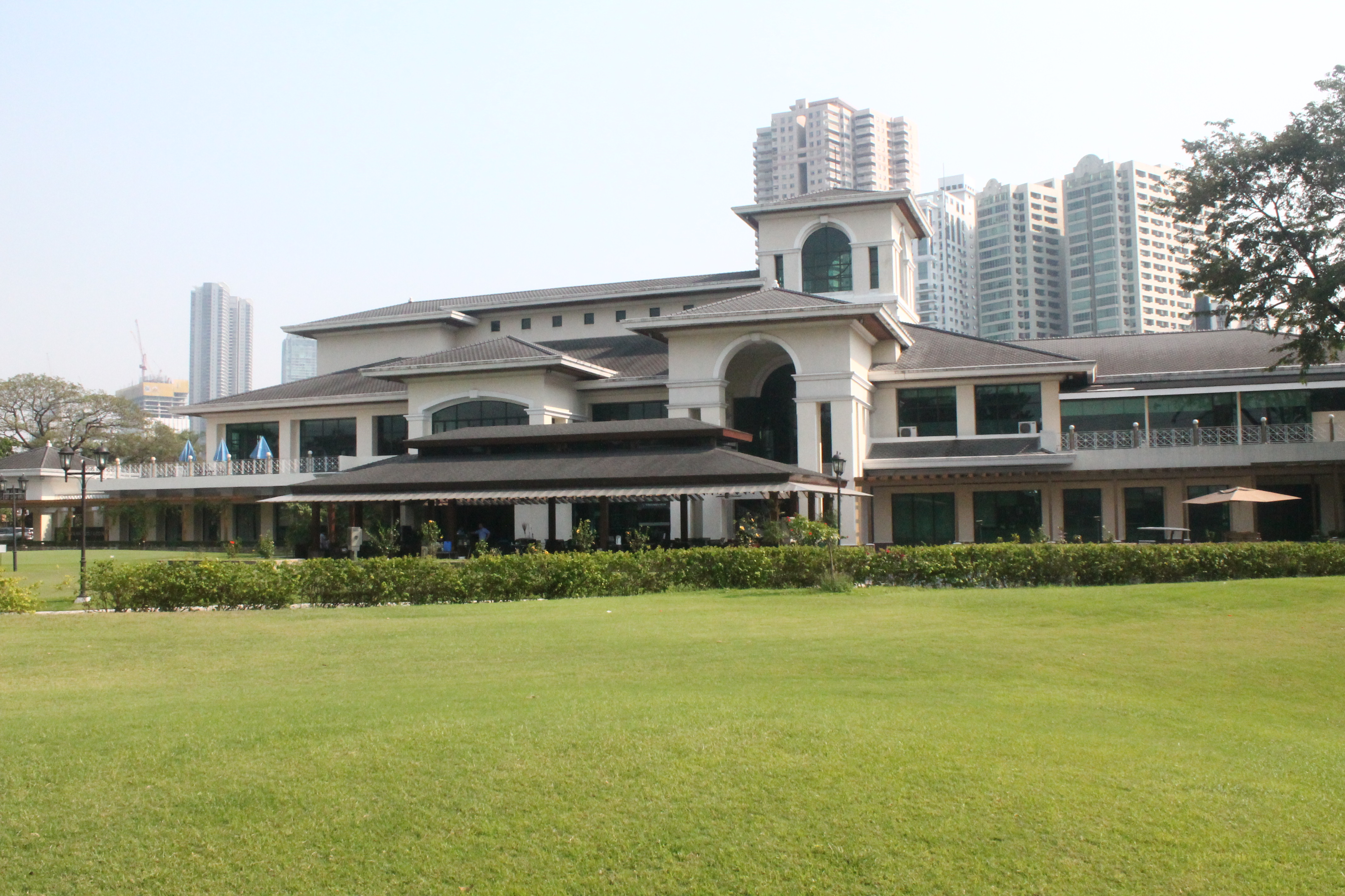 Wack Wack 클럽하우스