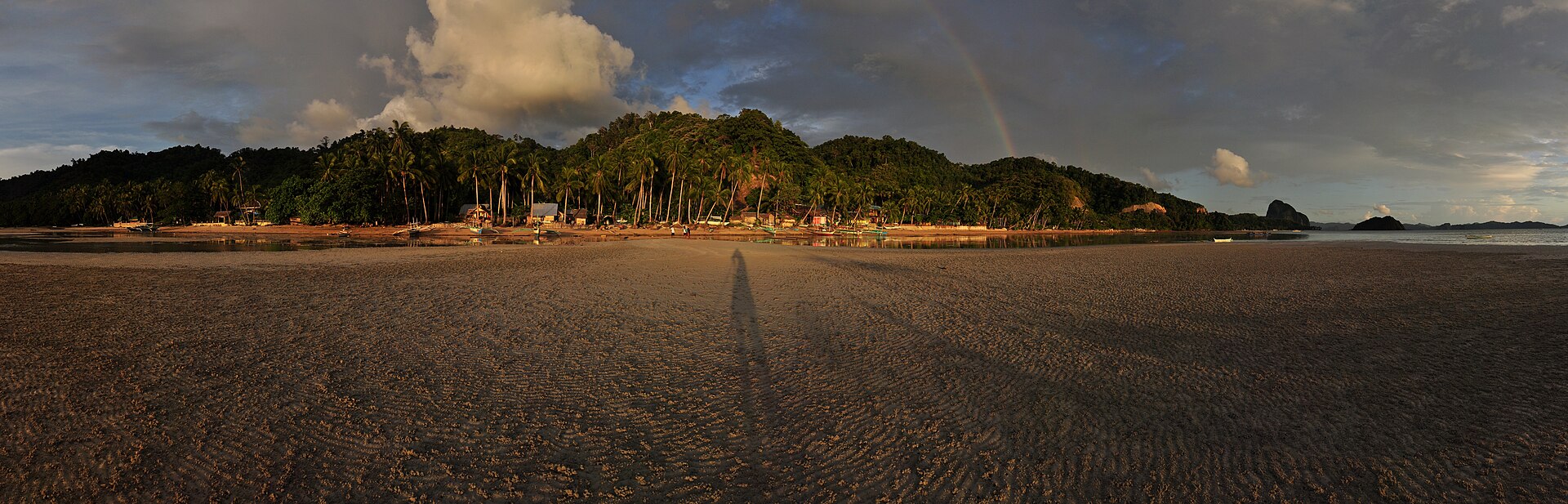 엘니도 석양 — 바쿠이트 만 파노라마